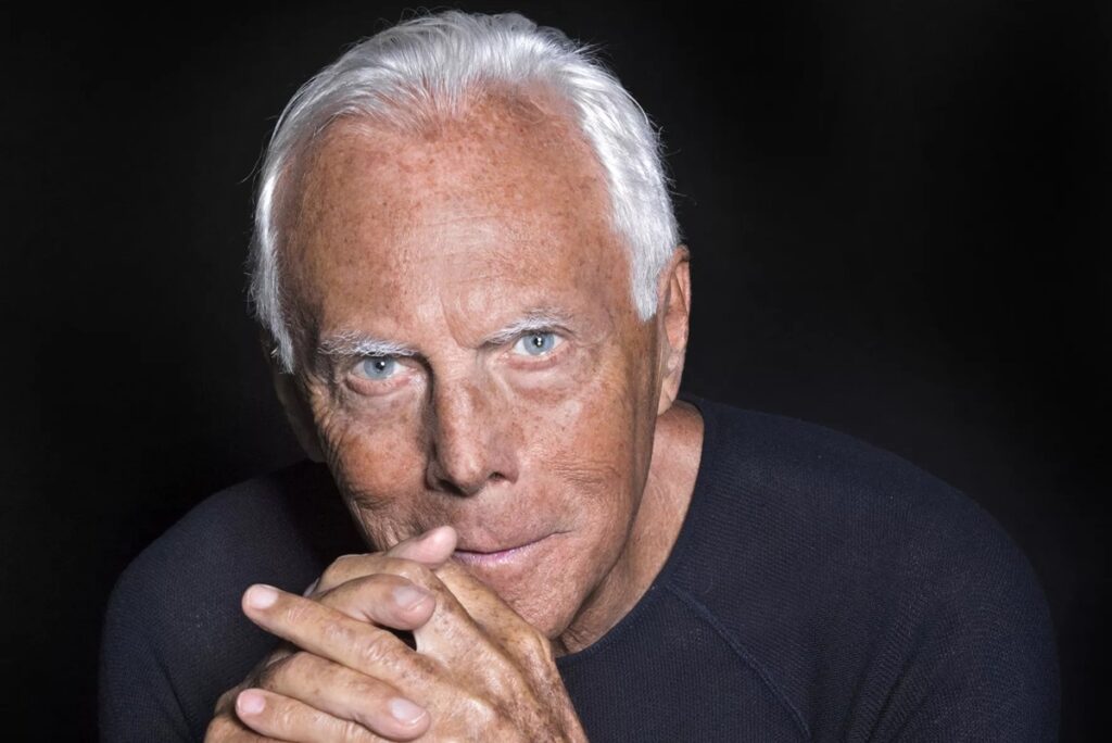 Les acteurs de la mode et du cinéma rendent hommage à Giorgio Armani