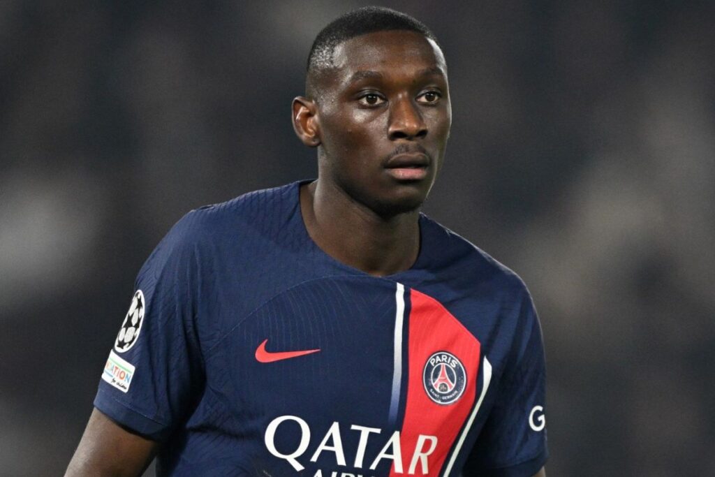 PSG Kolo Muani Tottenham