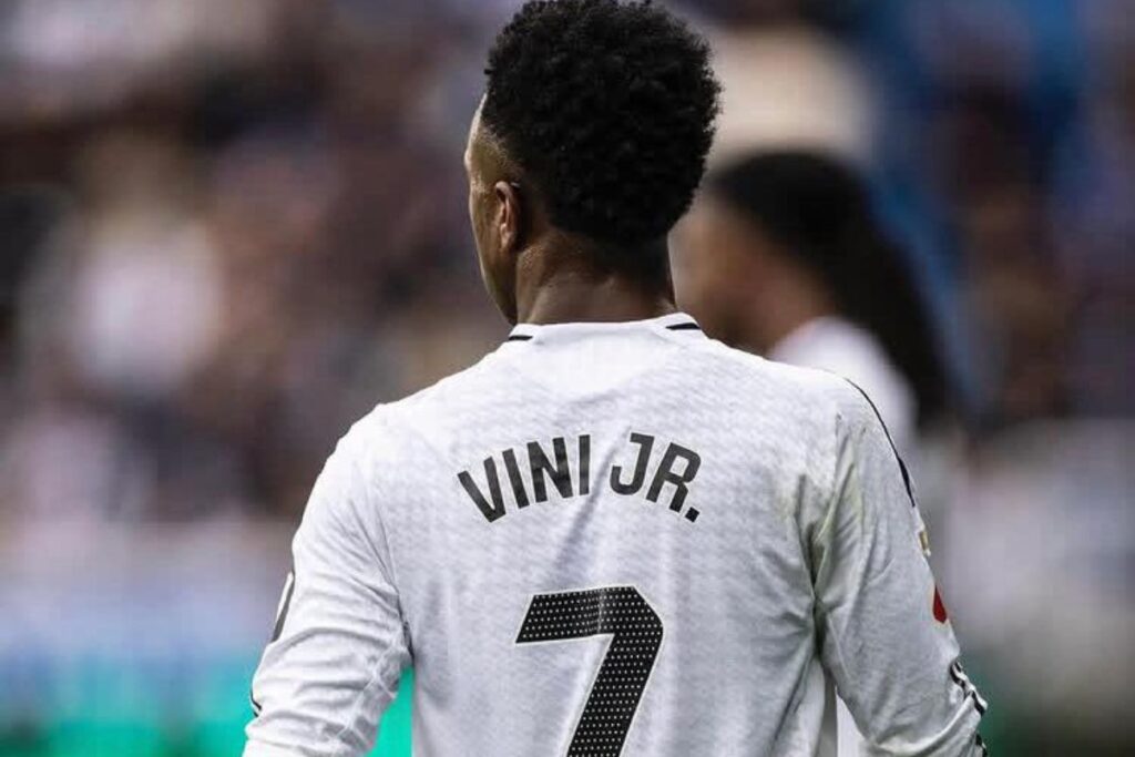 Real Madrid le club a finalement tranché pour l’avenir de Vinicius