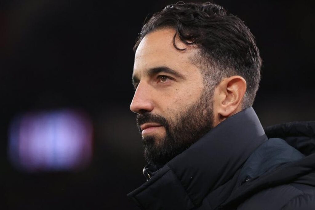 Manchester United : voici le potentiel remplaçant de Ruben Amorim ; il se trouve en Premier League