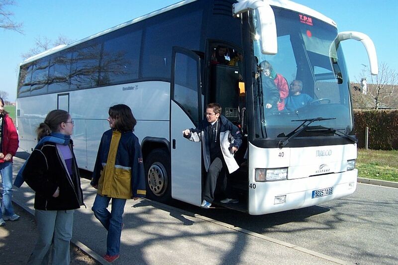Transport scolaire en France : 182 conducteurs positifs à l'alcool ou aux stupéfiants depuis début 2025