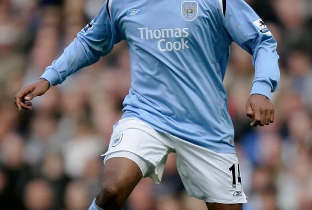 ancien joueur de Manchester City