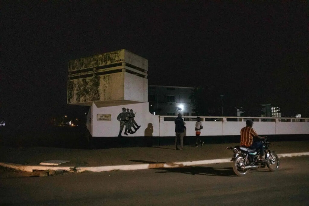 Deux policiers tués dans une attaque jihadiste dans ce pays