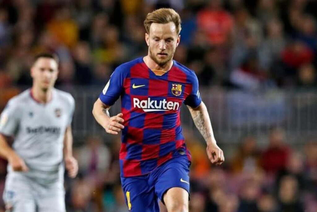 Ivan Rakitic regrette “j’étais au Barça, Cristiano Ronaldo m’a demandé de venir à…”