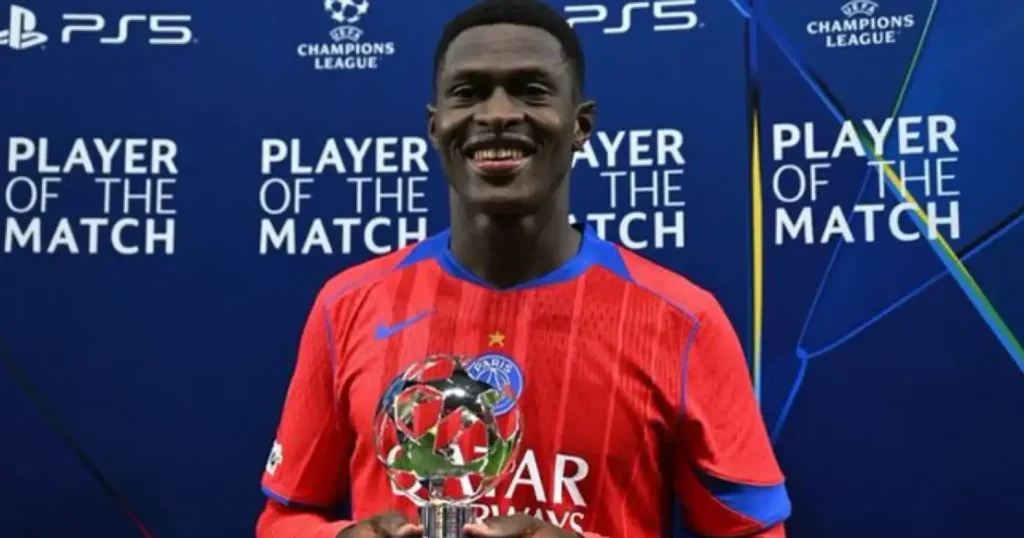 Nuno Mendes PSG Bayer Leverkusen