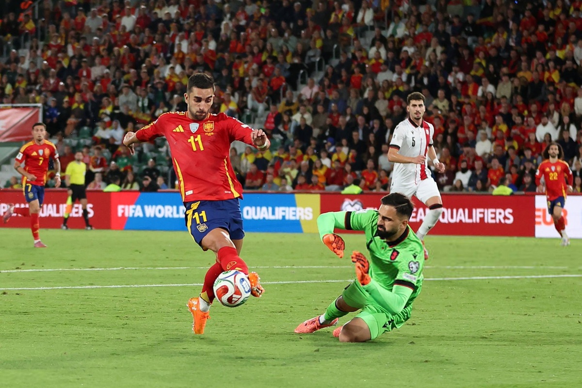 Coupe du monde 2026 : pourquoi Aymeric Laporte met déjà l'arbitre sous pression avant la finale contre l'Argentine