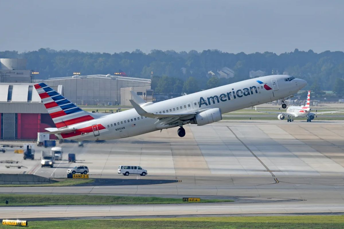 suspension American Airlines vols