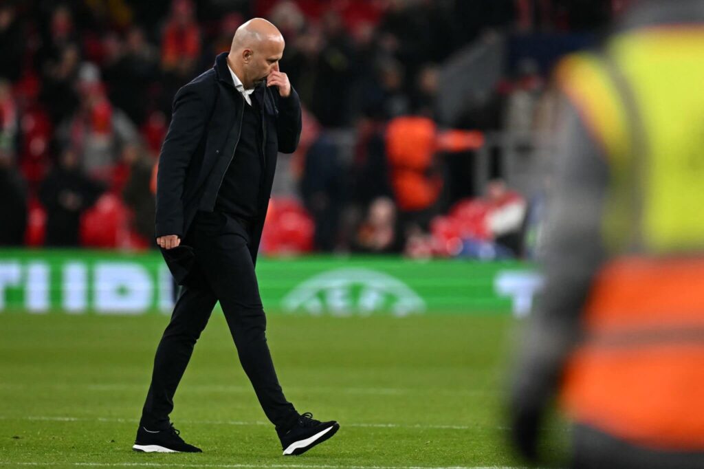 Arne Slot : "Je me sens en sécurité. J'ai beaucoup de soutien d'en haut"