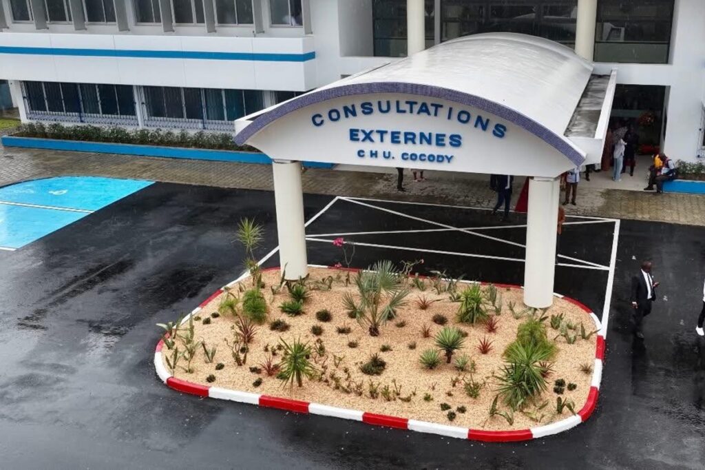Côte d'Ivoire inauguration du bâtiment des services de consultations externes du CHU de Cocody