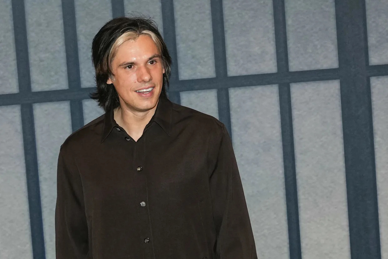 "Je préfère réfléchir plutôt que...", le rappeur Orelsan répond à Kylian Mbappé