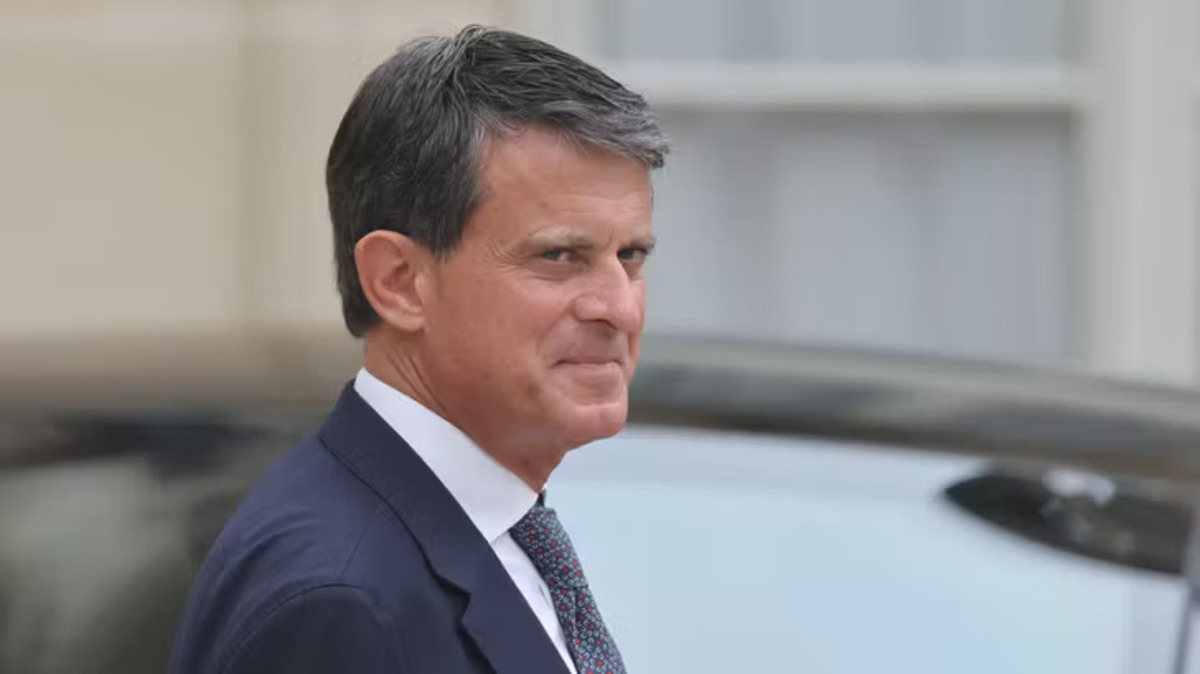 L'ex-Premier ministre Manuel Valls dézingue Emmanuel Macron