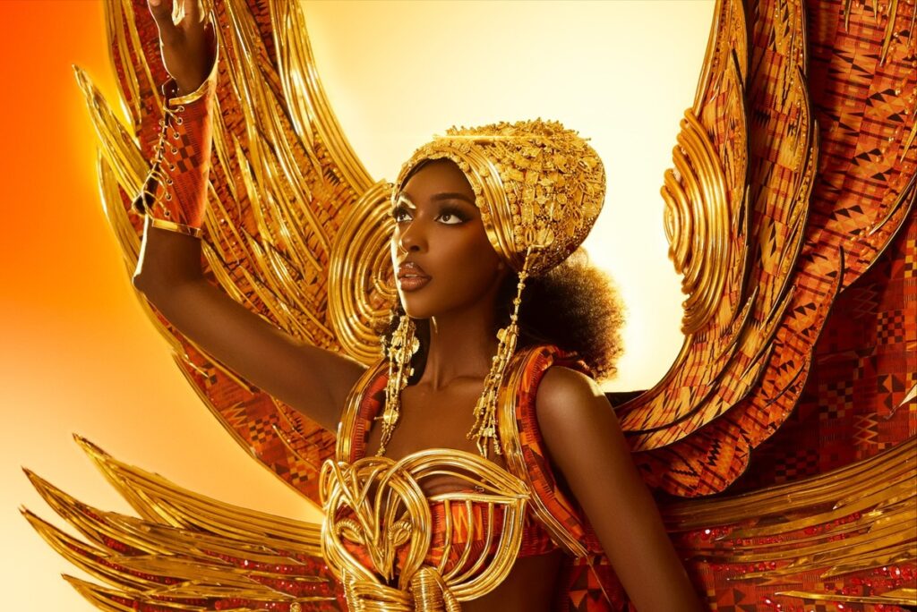 Miss Univers 2025 Olivia Yacé brille lors du défilé en costume national