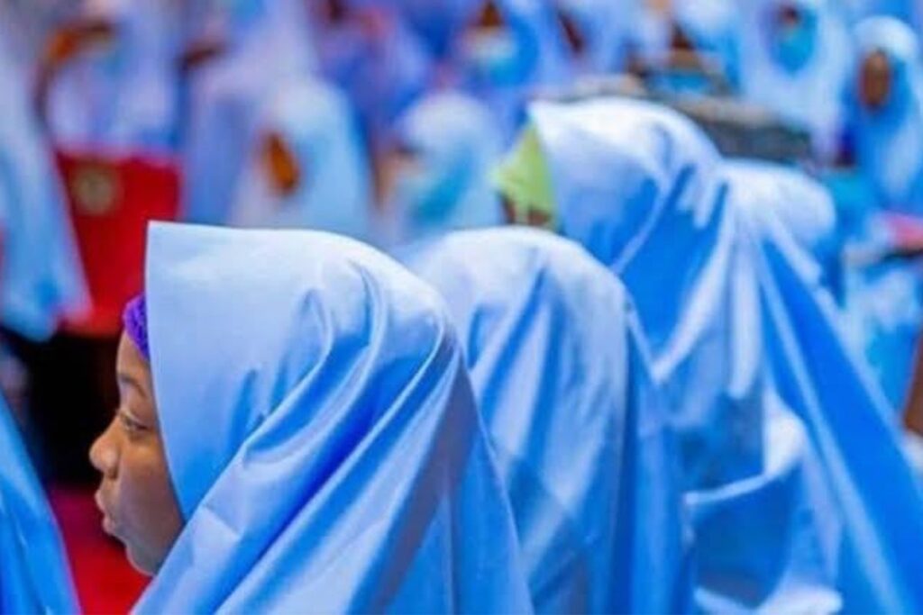 Nigeria : l’armée muscle l’opération de recherche des 25 lycéennes enlevées