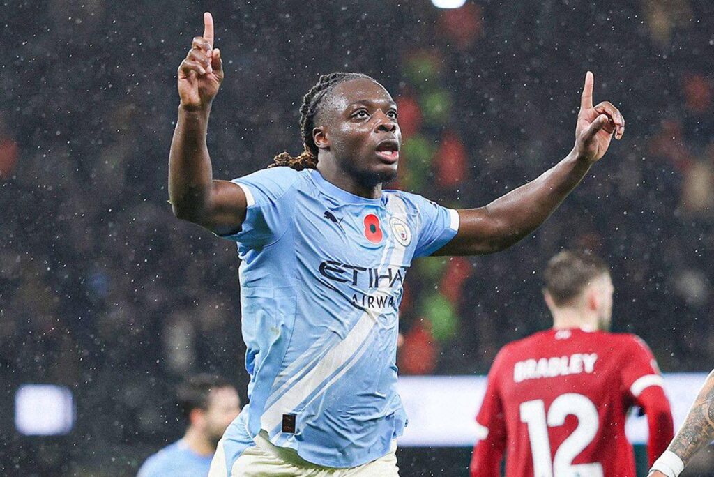 Manchester City a corrigé le tenant du titre Liverpool (3-0) ce dimanche 9 novembre 2025, à domicile dans l’affiche de la 11e journée de Premier League