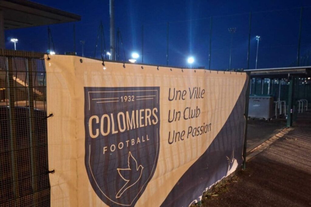 Prison ferme pour deux hommes ayant incendié les voitures d'entraîneurs de foot