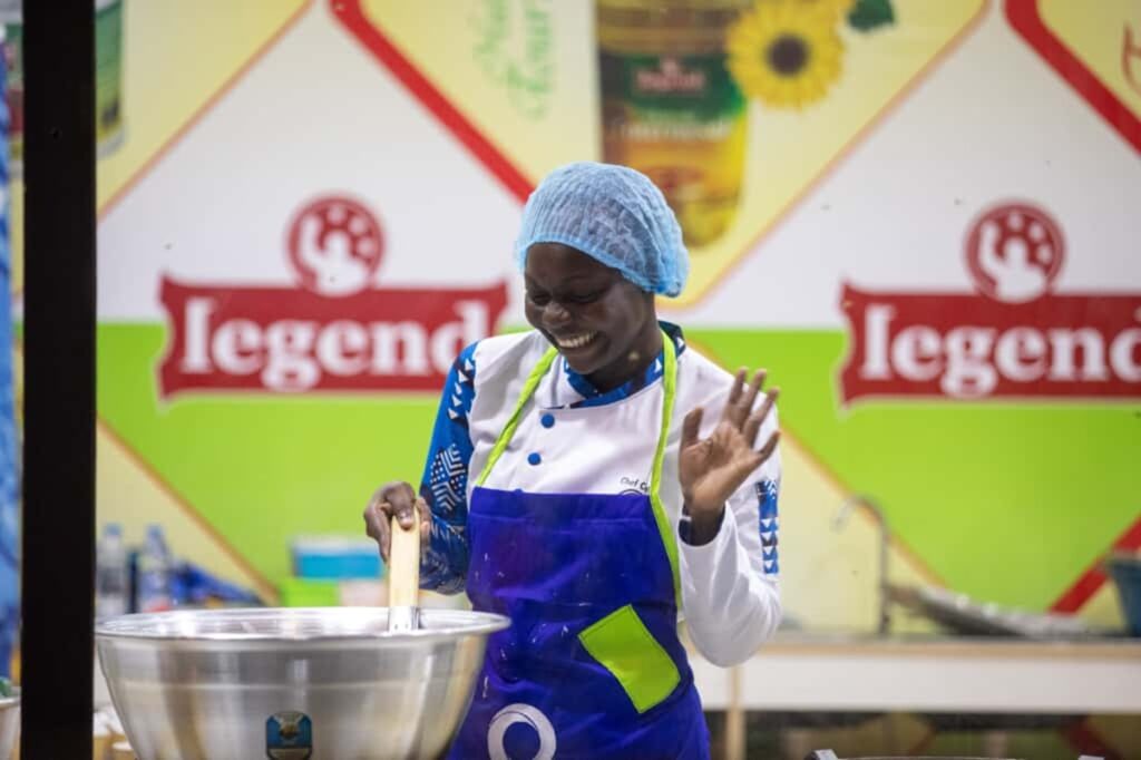 Togo / Record Guinness : la cheffe Célia Awoussi réalise un exploit Togo Guinness Records la cheffe Célia Awoussi lance son marathon culinaire