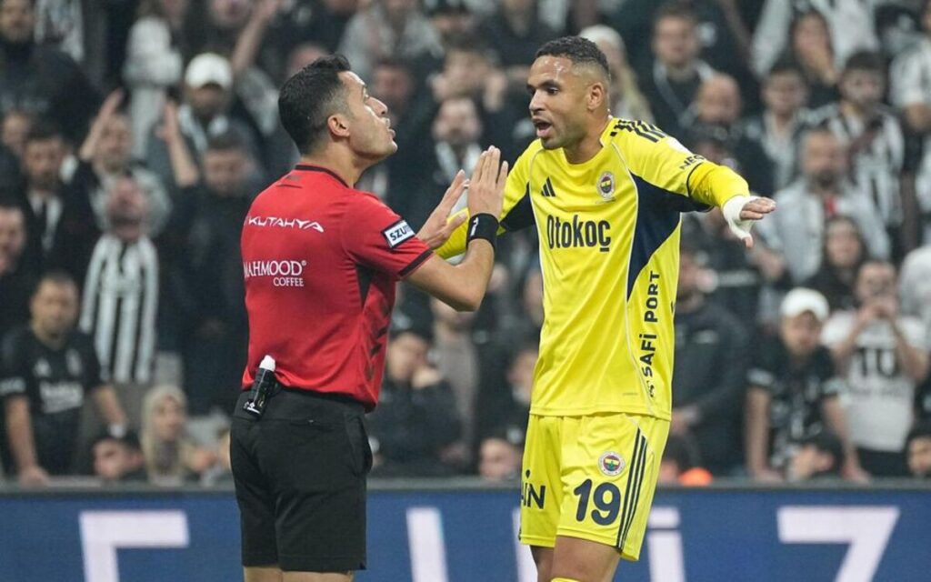 Turquie : 18 gardes à vue dans l'enquête sur des arbitres de foot soupçonnés de paris