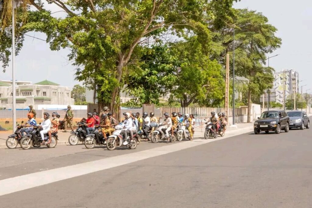 Bénin le calme revient à Cotonou après la tentative de coup d'État