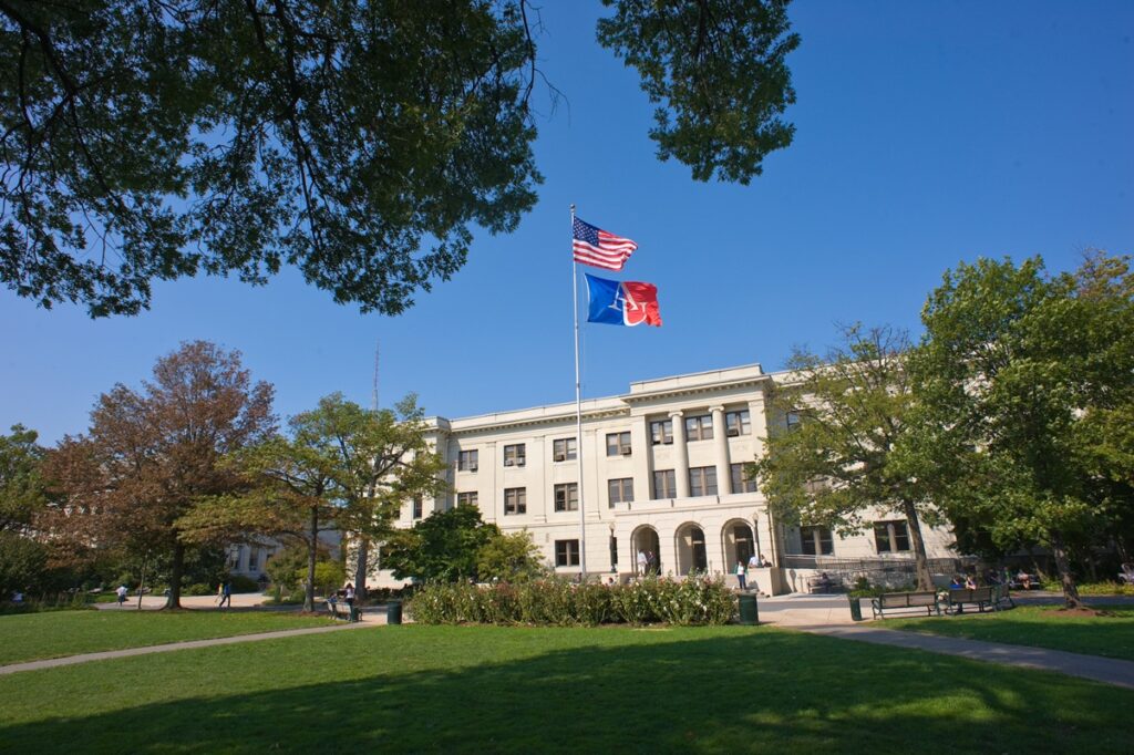 Bourse d’étude AU Emerging Global Leader 2026 aux États-Unis pour les étudiants internationaux