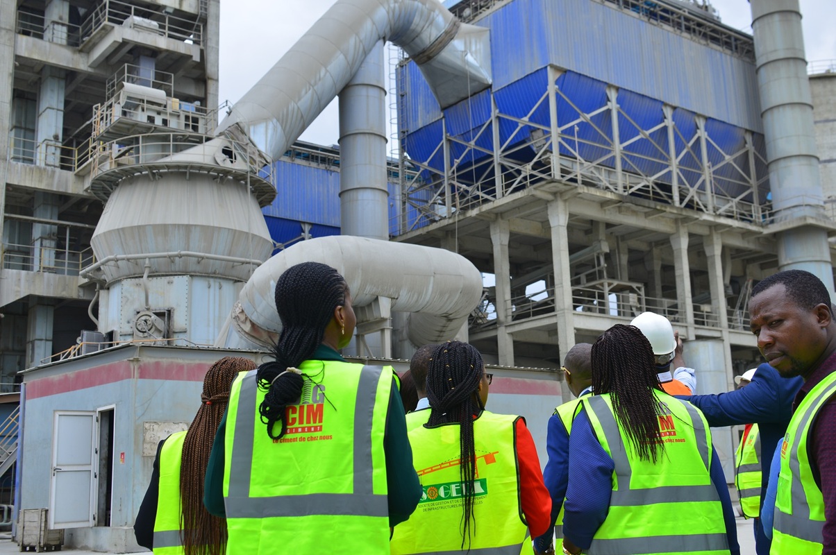 Côte d’Ivoire les autorités lancent les travaux d’aménagement d’une parcelle dans la zone industrielle de Yamoussoukro