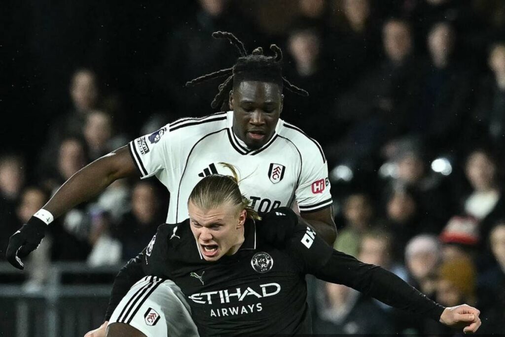 Foot Manchester City se fait peur contre Fulham (5-4)