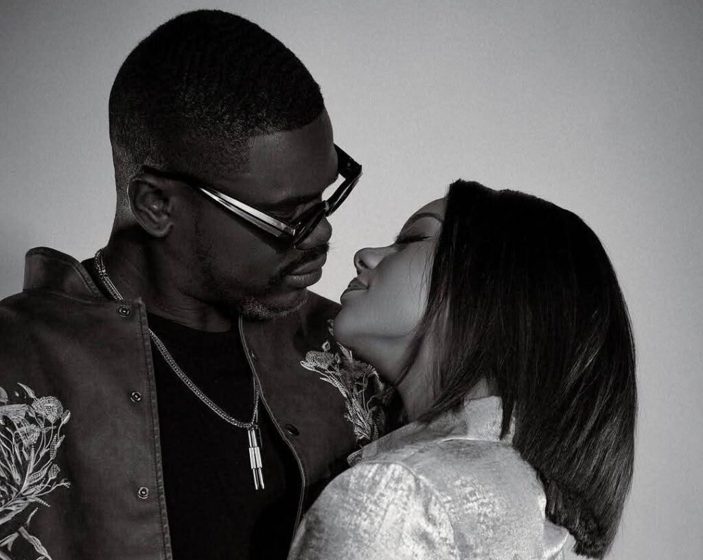 "Ma lionne s'en est allée", le message émouvant d'Ariel Sheney