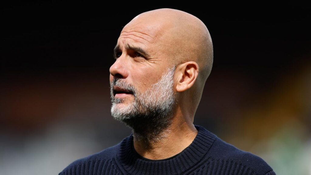 Pep Guardiola attaque un cameraman et présente ses excuses