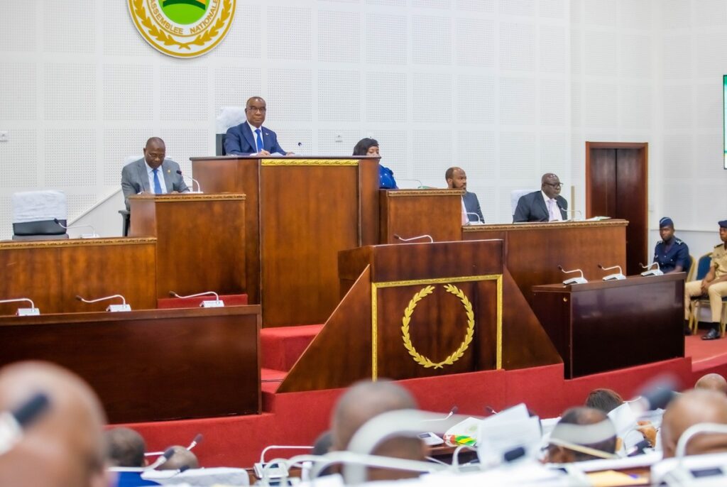 Togo l'Assemblée Nationale adoptent le projet de loi de finances 2026