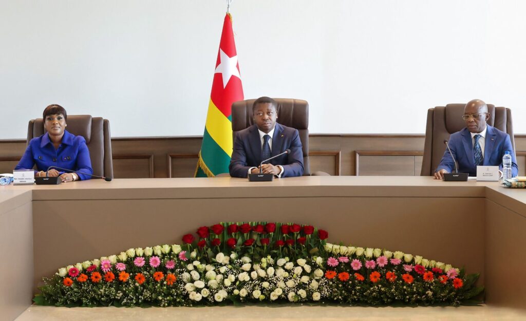Togo pourquoi le président du Conseil veut rapidement remplacer la HAAC par la HARC