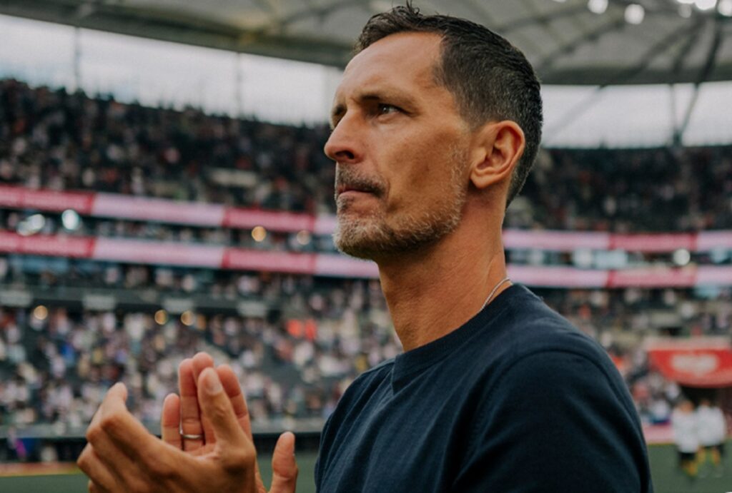 Bundesliga Francfort limoge son entraîneur Dino Toppmöller