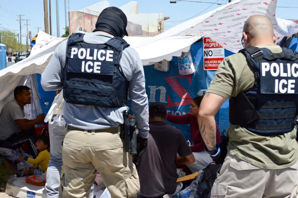 "C'est inhumain" : à Minneapolis, une famille d'immigrés s'enferme depuis deux mois