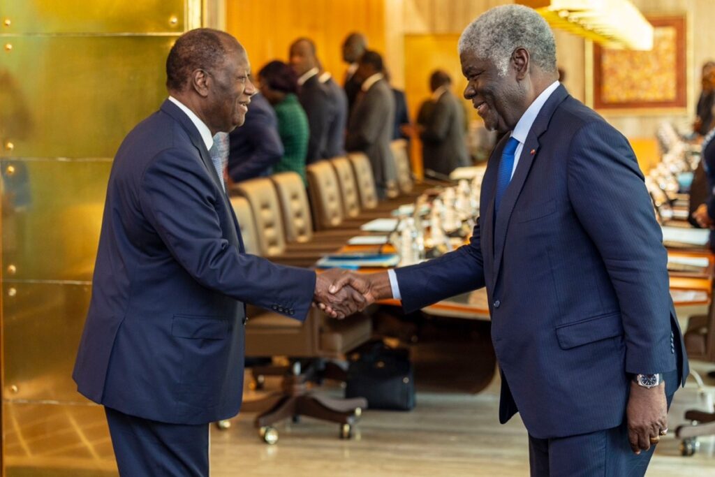 Côte d’Ivoire Robert Beugré Mambé reconduit à la tête du gouvernement