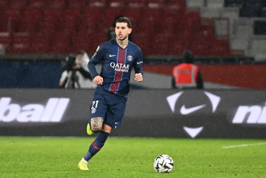Foot : le joueur du PSG Lucas Hernandez accusé par d'ex-employés colombiens de traite d'êtres humains