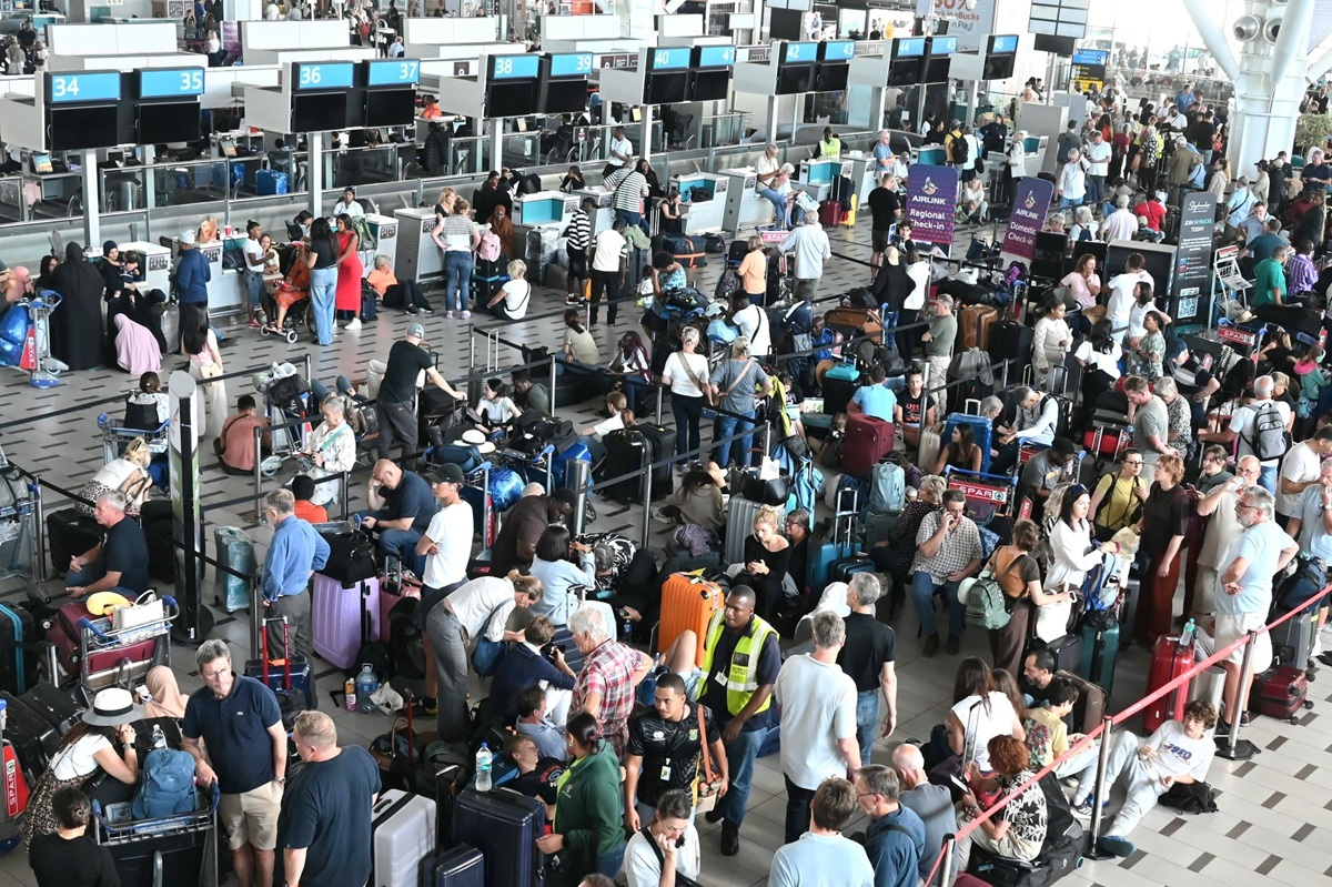 Afrique du Sud : des vols suspendus après un incendie à l'aéroport du Cap