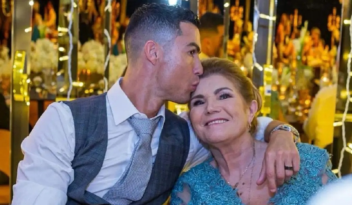 Cristiano Ronaldo Mère