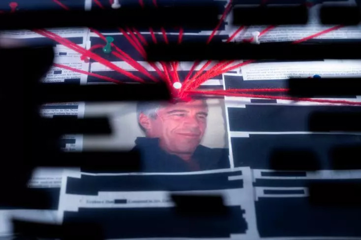 Des fichiers sur Trump retirés du dossier Epstein, la Justice lance un réexamen
