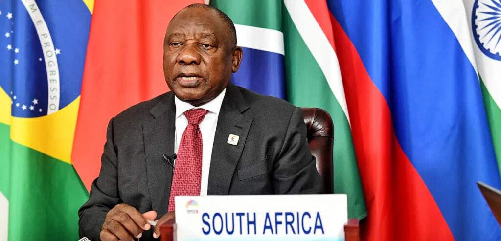 Le sort des Sud-Africains enrôlés par les forces russes discuté entre Poutine et Ramaphosa