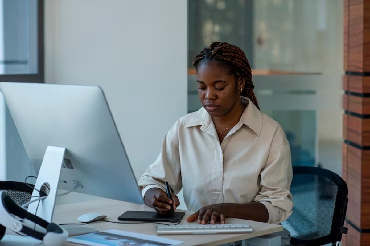RECRUTEMENT ASSISTANTE ADMINISTRATIVE & RH