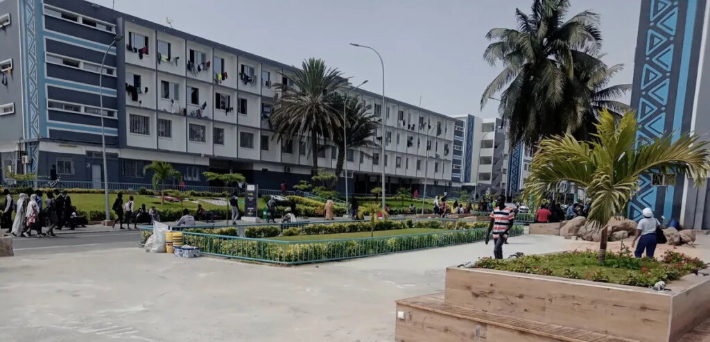 Sénégal : décès d'un étudiant après des heurts avec la police dans une université de Dakar