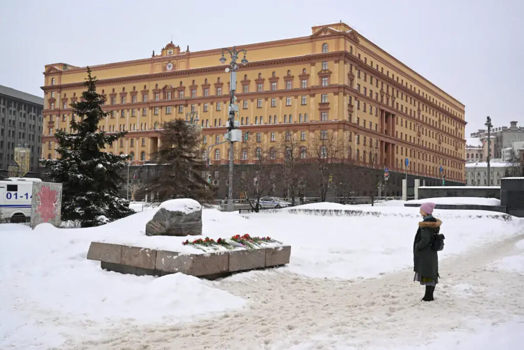 Tentative d'assassinat d'un général russe : l'auteur présumé dit avoir été recruté par...