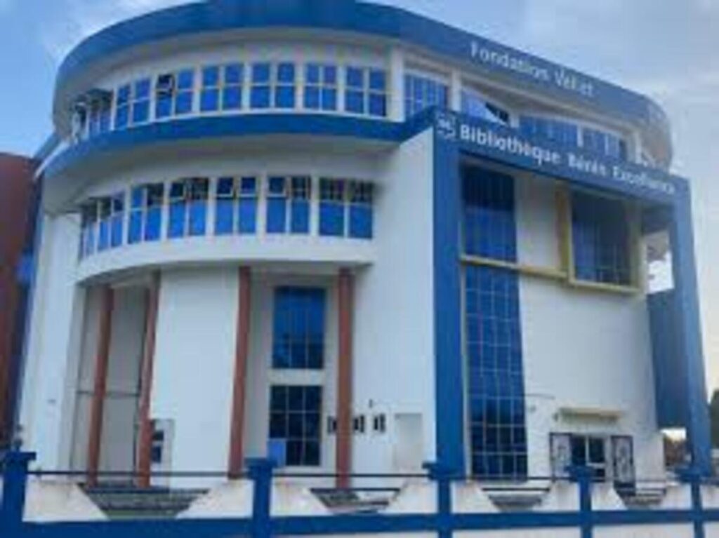 Appel à Candidature pour une vaste formation en écriture de scénarios et de dessin de bande dessinée ; postulez ici