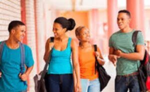 Grosses opportunités pour les étudiants internationaux : Appel à candidatures pour des bourses Antoine-Turmel 2026, 20 000 $ offerts