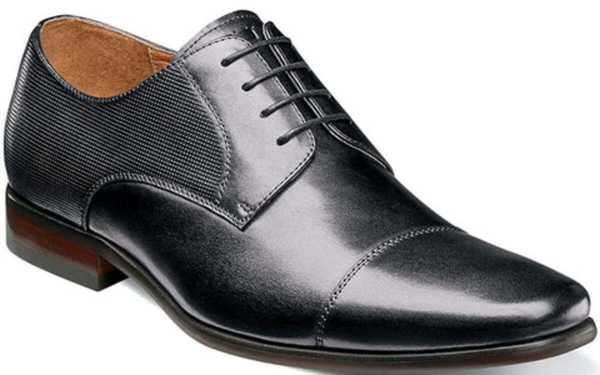 États-Unis : Donald Trump impose ses chaussures Oxford Florsheim à ses collaborateurs ; la raison va vous étonner