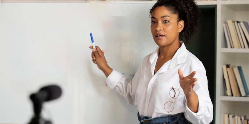 Offre d'emploi pour un professeur de Français ; bon salaire avec juste la licence (5 avril 2026)