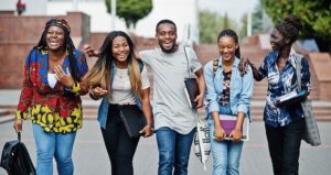 Grosse opportunité : l'Afrique-Europe Youth Academy (AEYA) recrute massivement, aucun diplôme requis