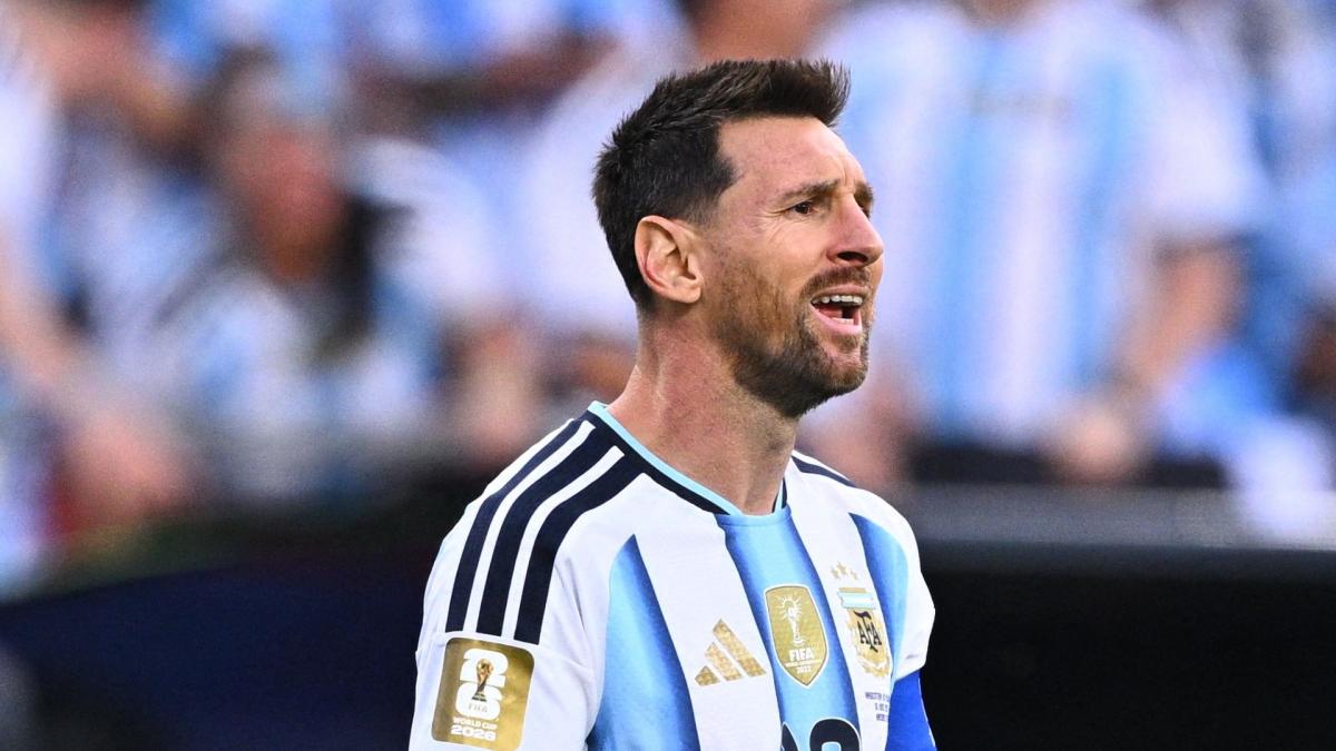 « Le but de Maradona n’a rien changé » : le président de l’Argentine recadre Lionel Messi et ses coéquipiers